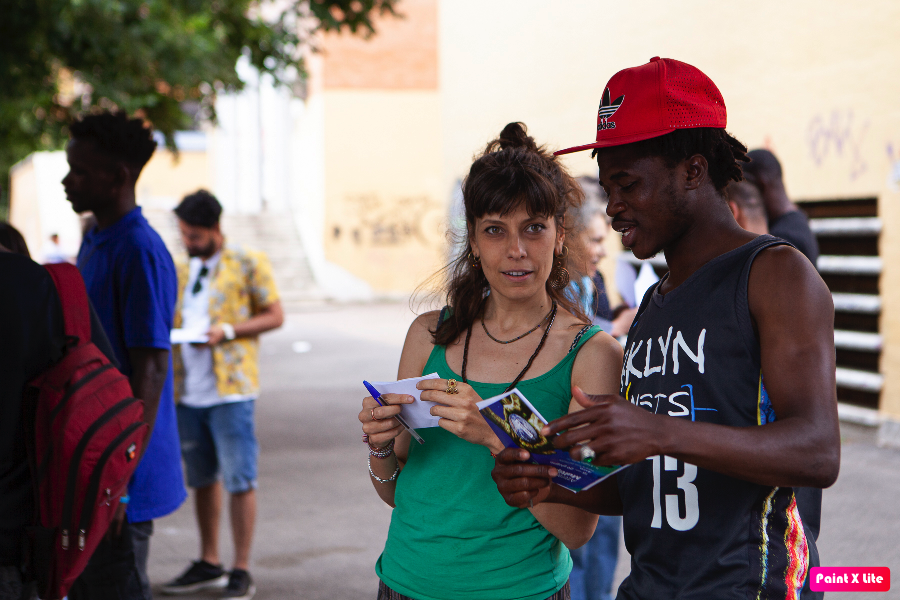 Scegliere è guardare.  Dentro e fuori, la redazione del festival